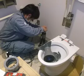 器具取り付け「腰掛け便器」